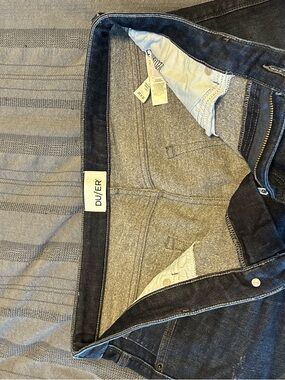 DU/ER Women's Straight Leg Jeans in Dark Indigo